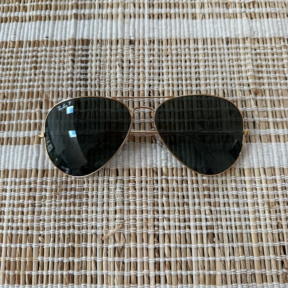 Ray-Ban Unisex Large Gold Metal Frame Aviator Sunglasses Polarized - Picture 7 of 7